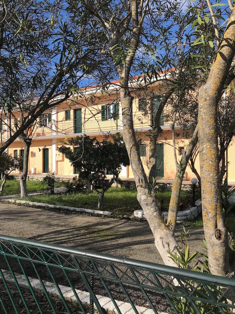 Room-banos Apartments And Swimming Pool