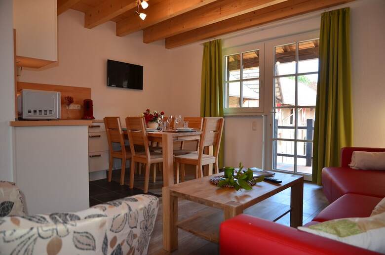 Hotel Ferienwohnungen Burg Blens