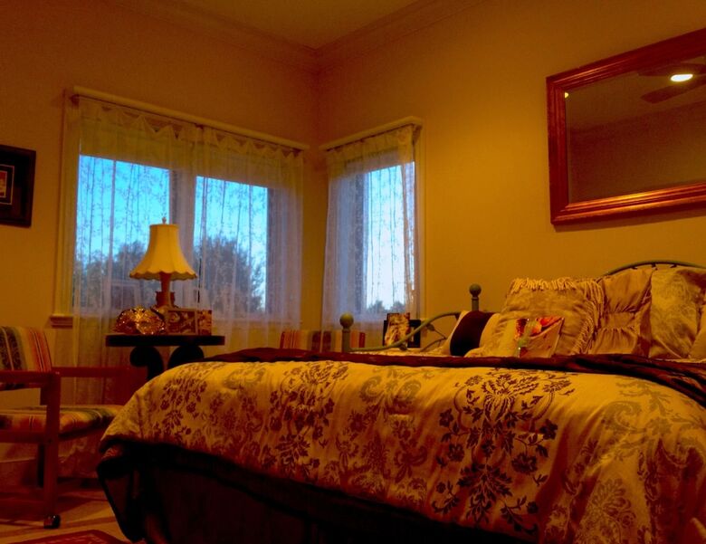 Cayuga�lake�inn Ithaca Hotel�alt