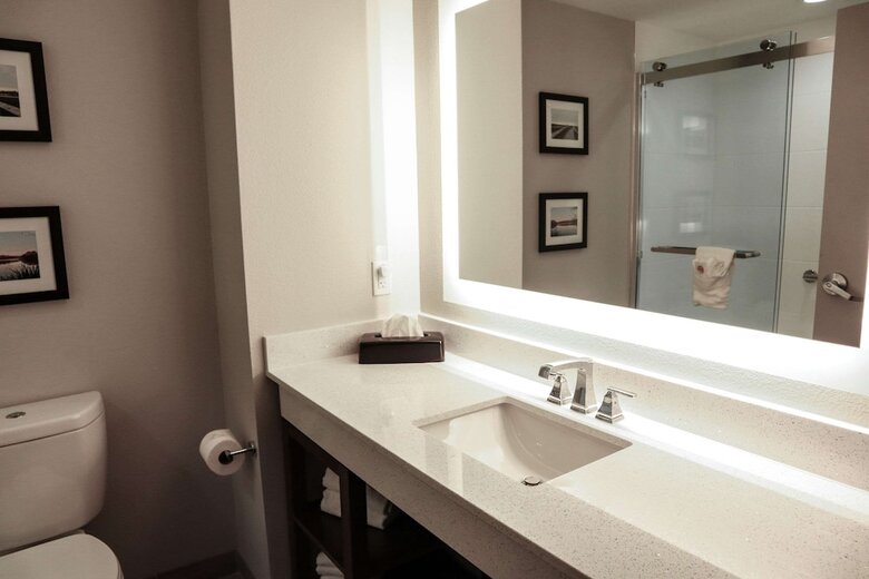 Hotel Comfort Suites Gainesville Near University