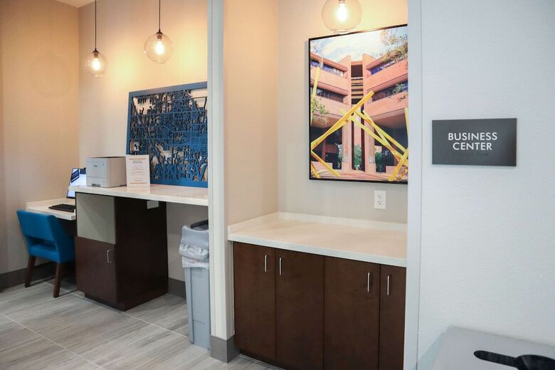 Hotel Comfort Suites Gainesville Near University