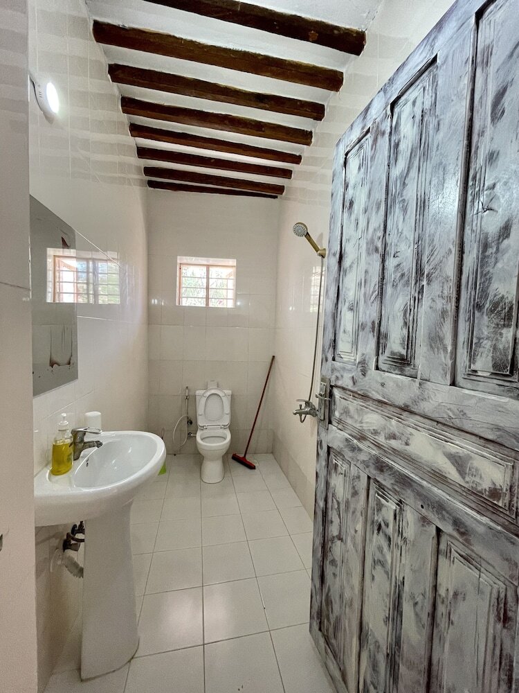 Duara House