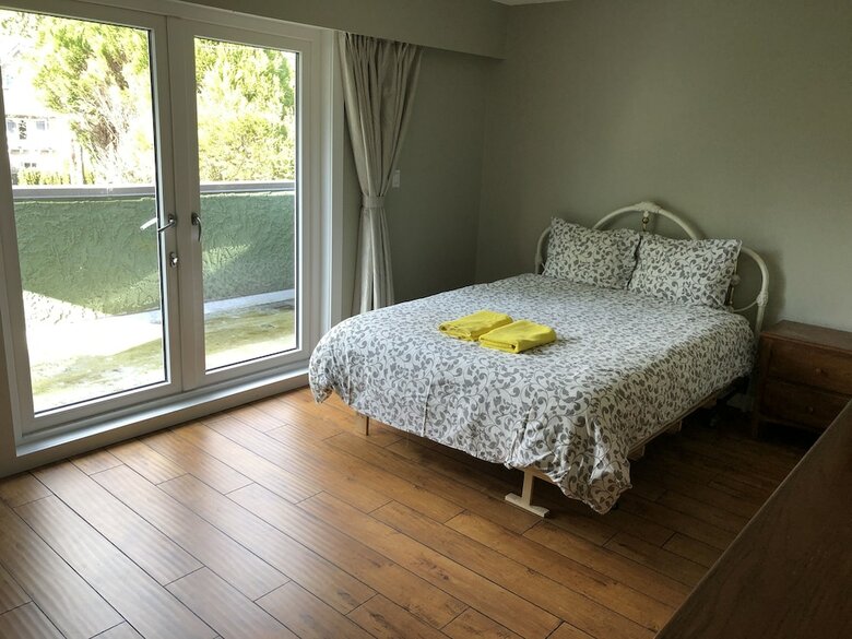 Dunbar Guest House
