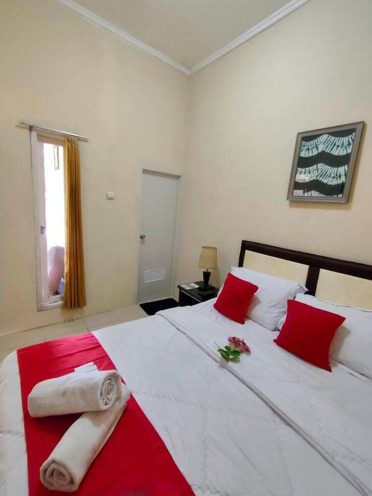 Perfect Double Room With AC In Center Bogor