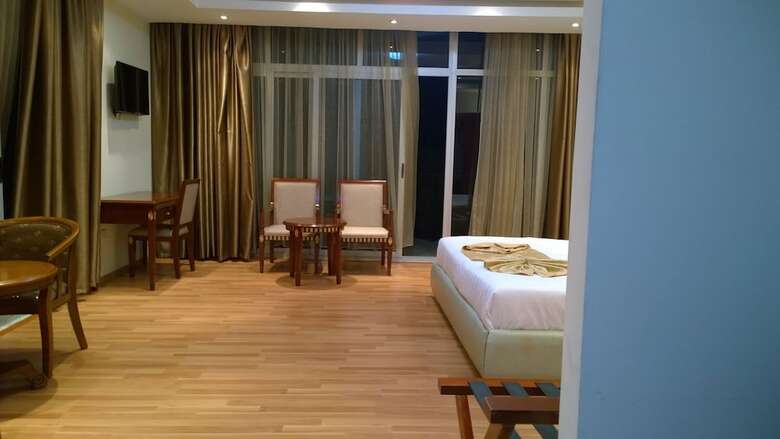 Impress Hotel