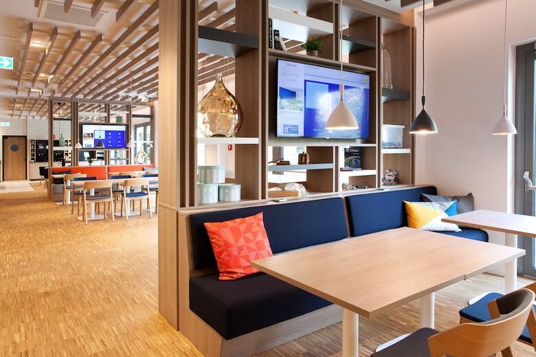 Hotel Holiday Inn Express Furth By Ihg