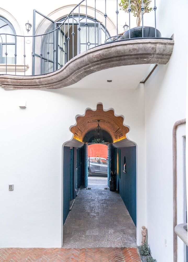 Hotel Casa Delphine