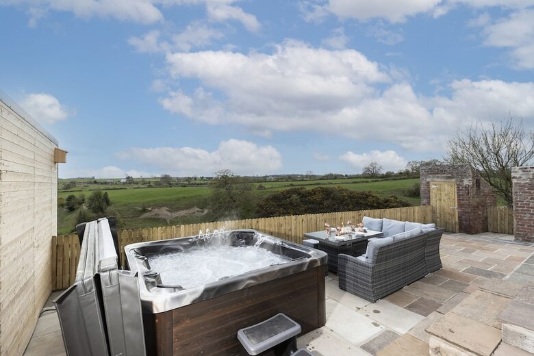 HC Property - The Hideaway At Watergate Eye