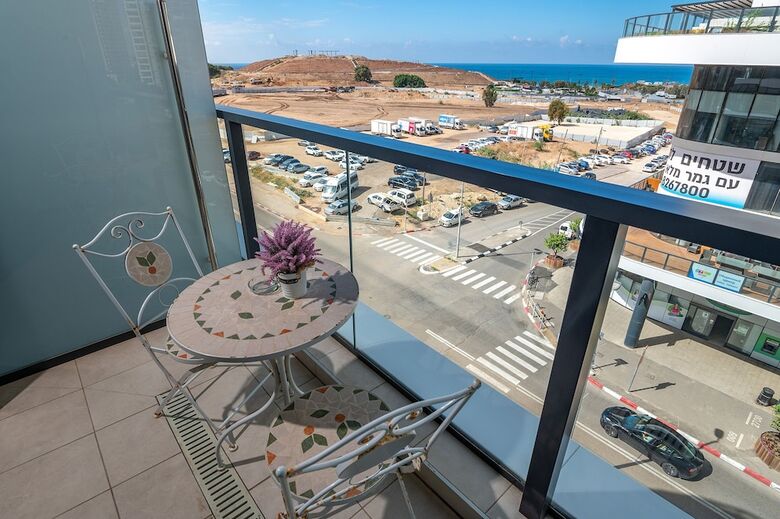 Hi - Yam Seaview Apartments & Suites