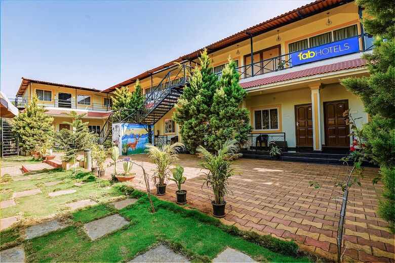 Fabhotel Prime 4d's Coast Resort