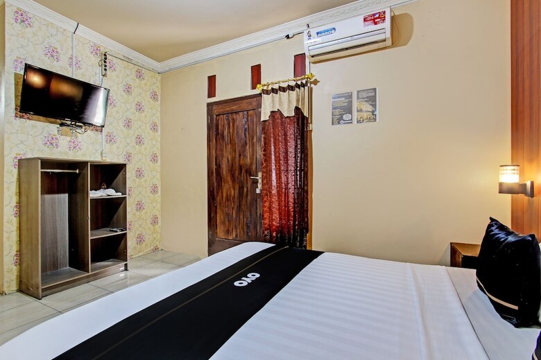 Hotel Capital O 93533 Griya Denok