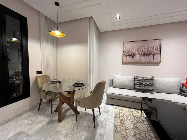 Aparthotel Les Joyeux Luxury Suites & Appart
