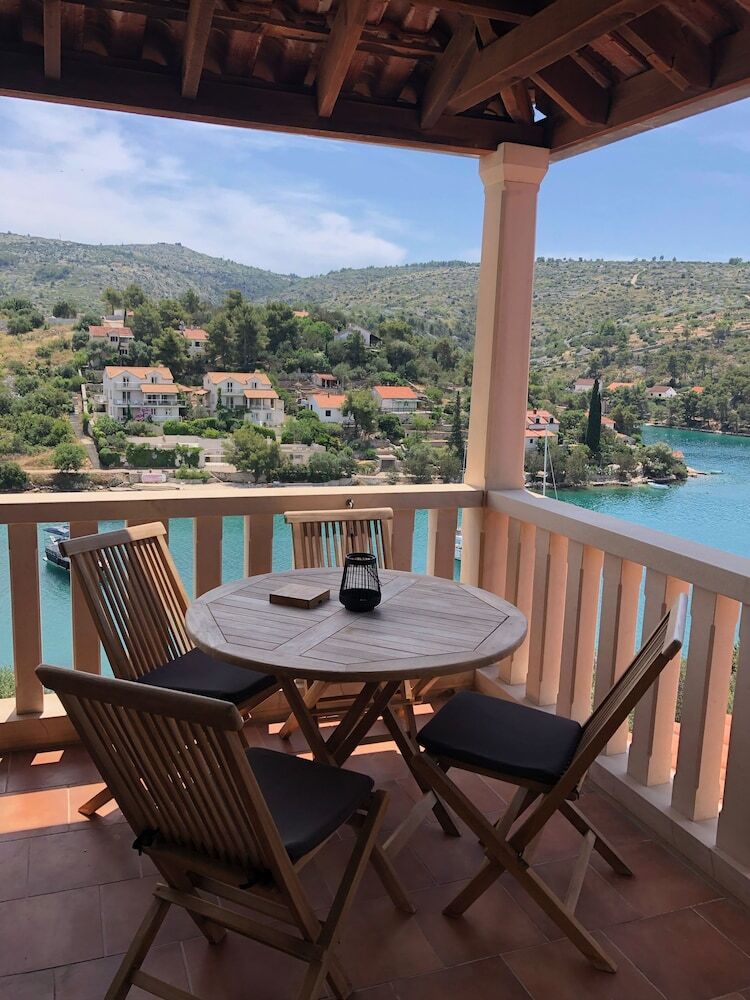 Aparthotel Villa More A-11