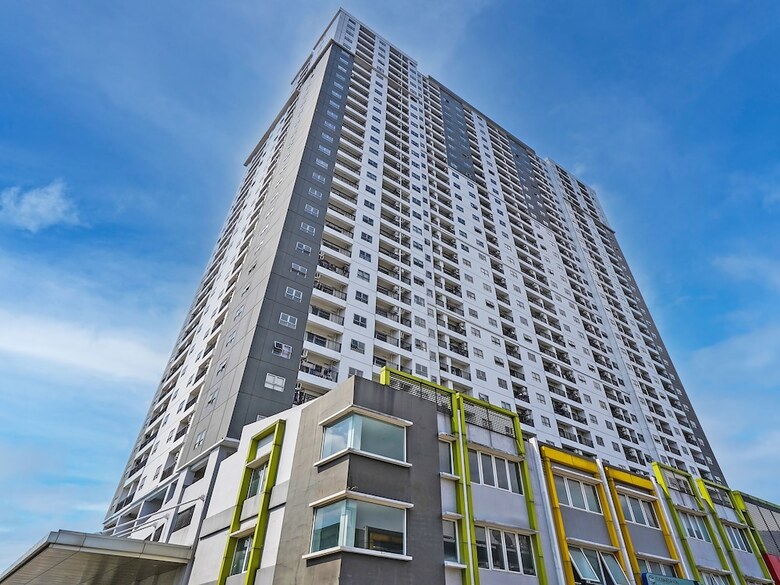 Hotel Oyo Life 92548 M-square Apartment By Lins Pro
