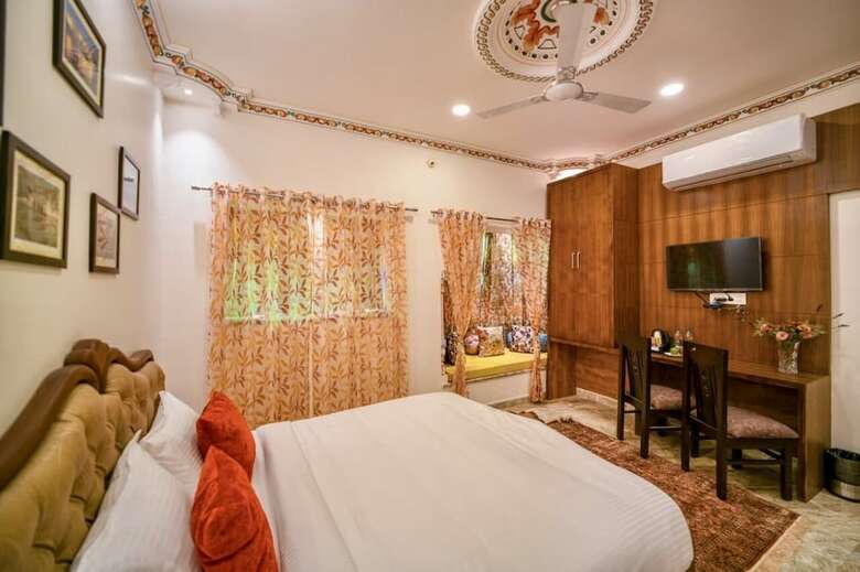 Hotel Pax Rafahiya Haveli Udaipur