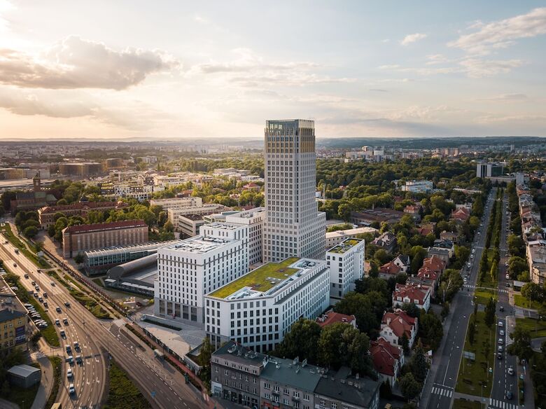Radisson Red Hotel & Radisson Red Apartments, Krak�w