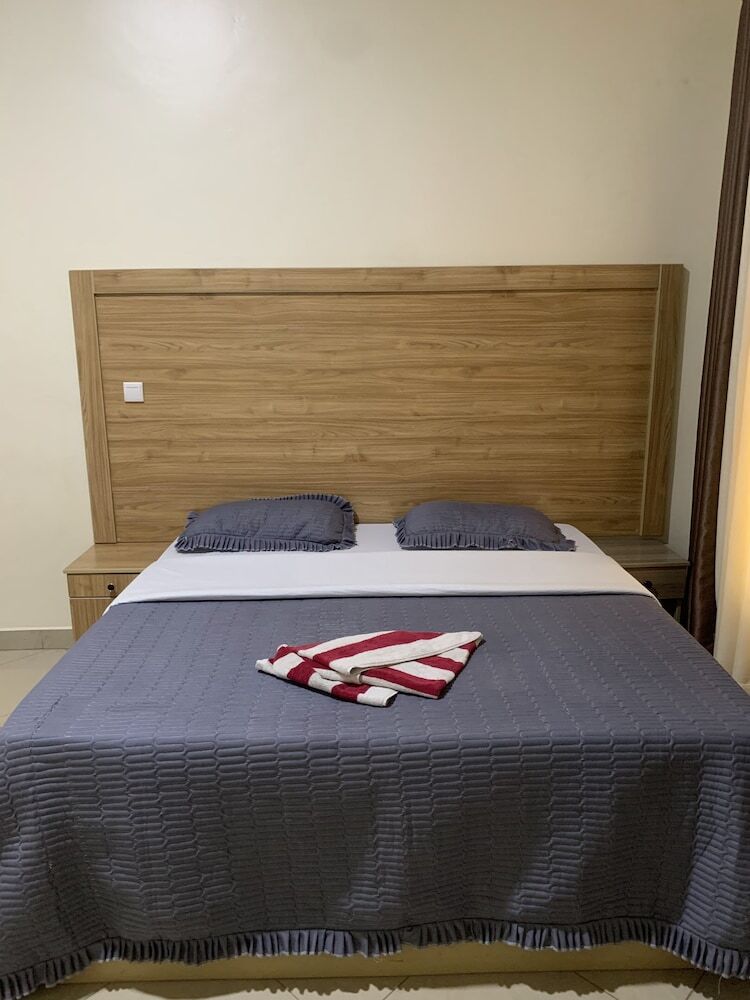 Bed & Breakfast Gorilla Home Stay