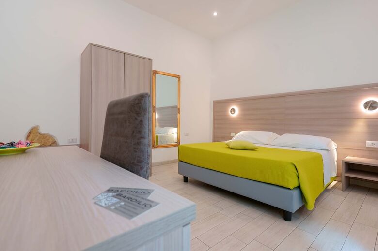 Bardilio Luxury Rooms Iun P1813