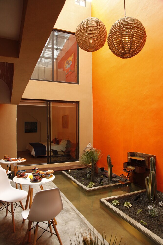 Coyoacan-inn Guesthouse