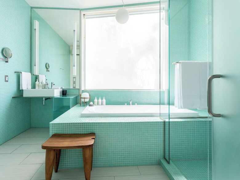 Frame Hotel - Treehouse