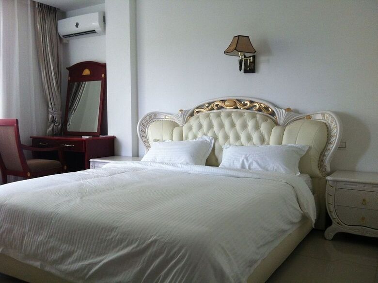 Sun Shine Hotel