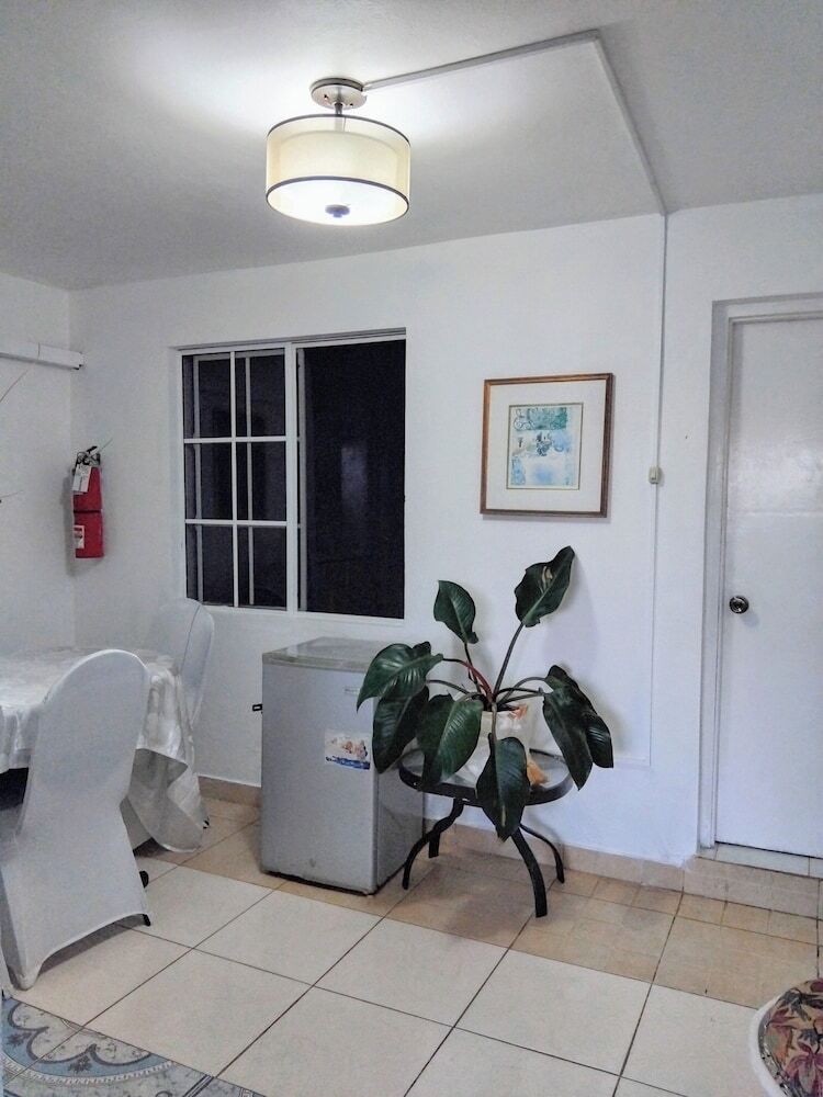 Bed & Breakfast 237 Bratton Ave