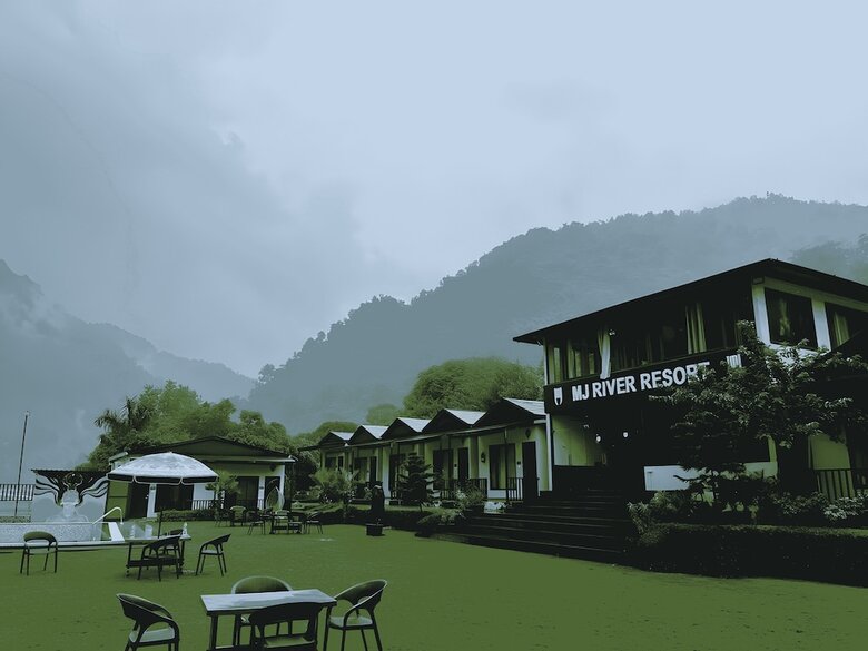 Mj River Resort By Dls Hotels