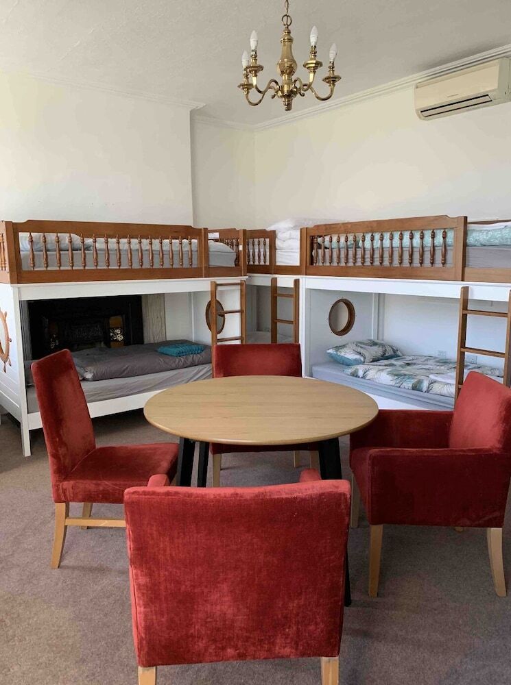 Eden Quay Lodge