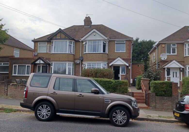 Crawley Green House - Huku Kwetu