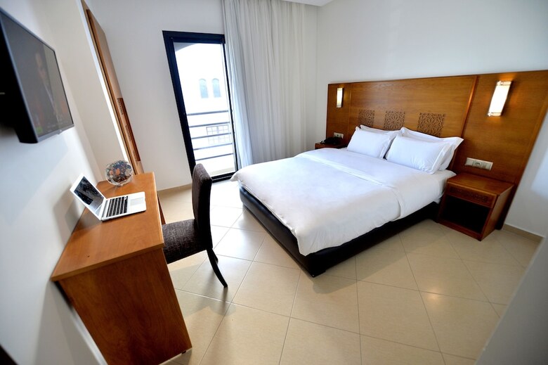Hotel El  Djenina