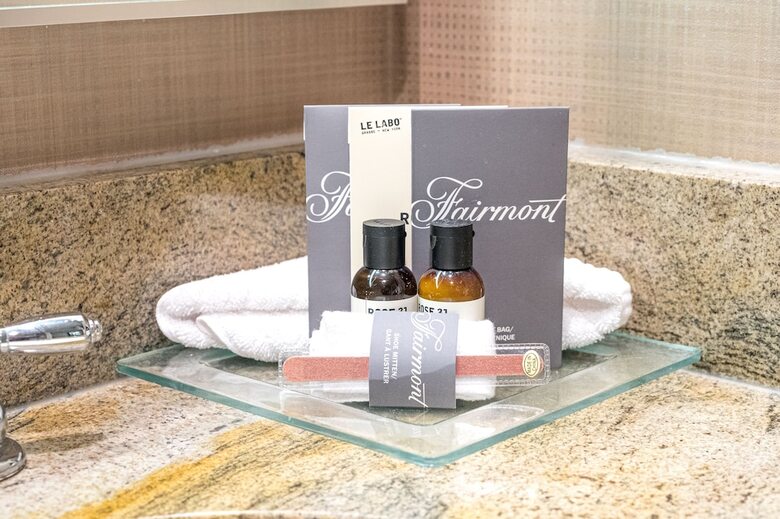 Hotel The Fairmont Winnipeg Gold Experience