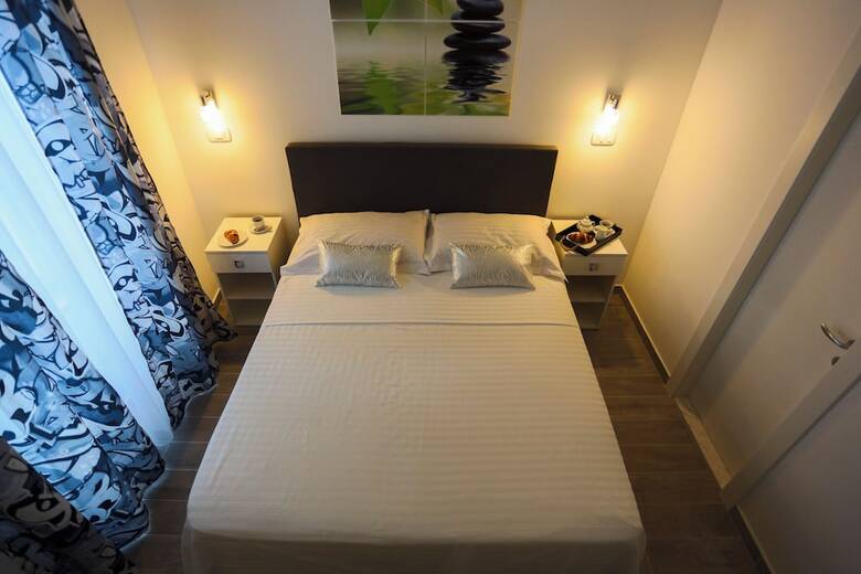 Nirvana Garden Rooms