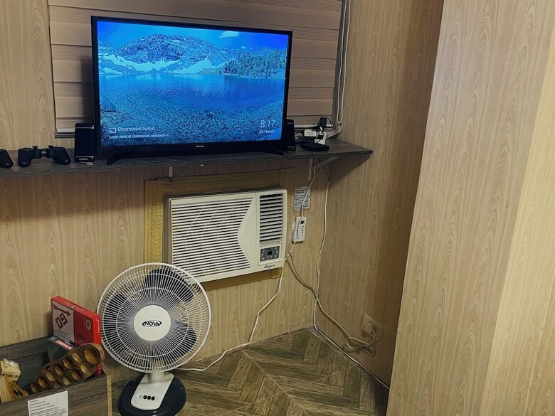 Aparthotel 83 F. Bautista St