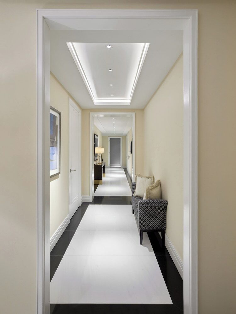 Four Seasons Hotel London At Tower Bridge