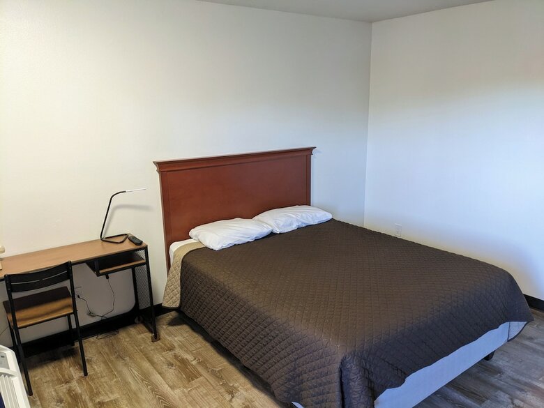 K&e Motor Inn
