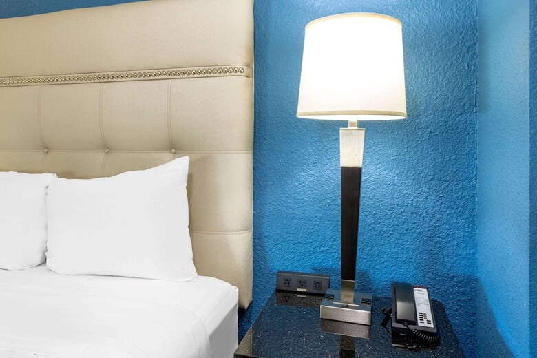 Hotel Baymont By Wyndham Mcallen/pharr