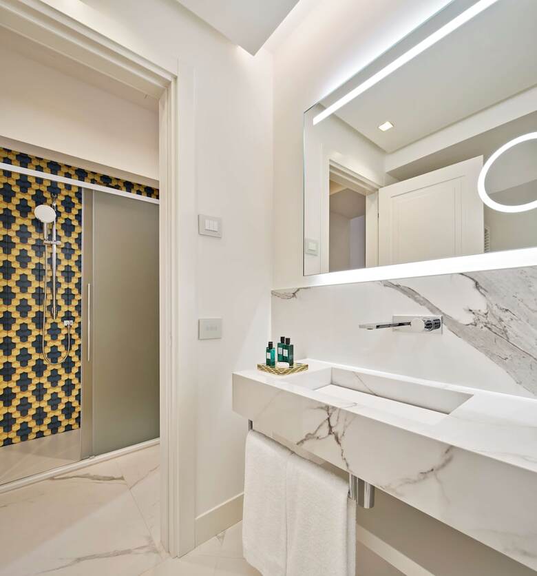 Hotel De Bonart Naples, Curio Collection By Hilton