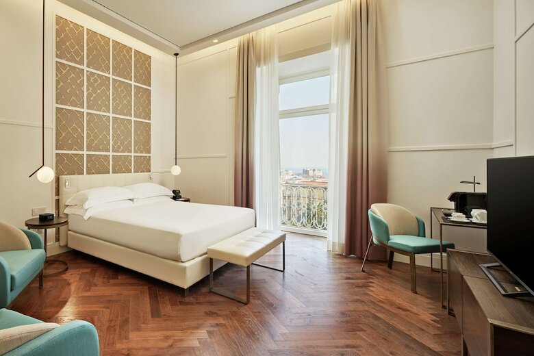 Hotel De Bonart Naples, Curio Collection By Hilton