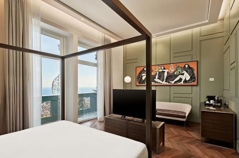 Hotel De Bonart Naples, Curio Collection By Hilton