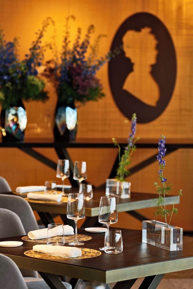 Hotel De Bonart Naples, Curio Collection By Hilton