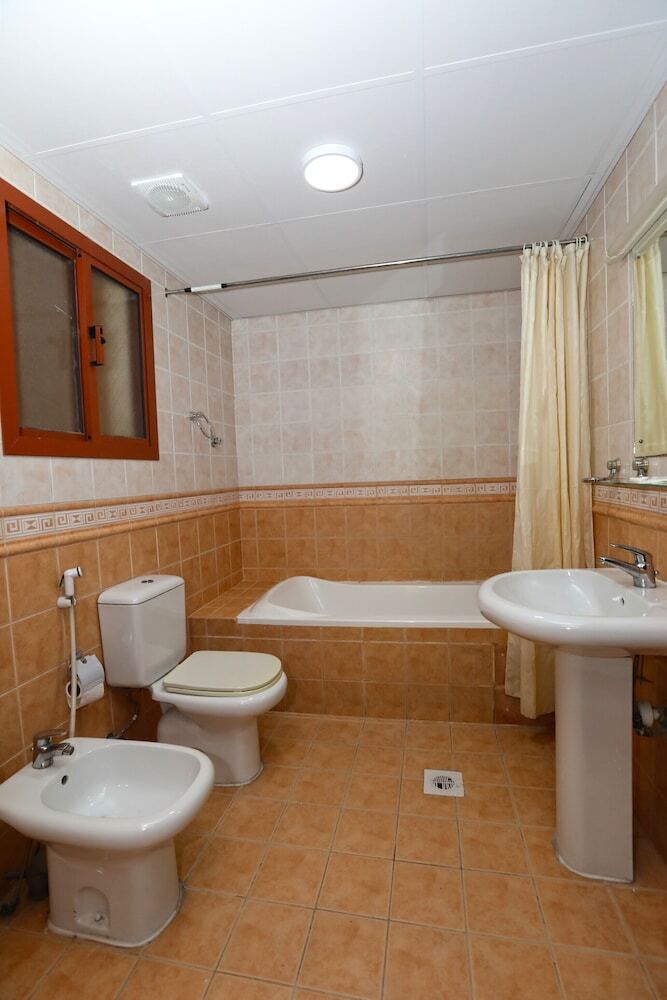 Aparthotel Oyo 117 Al Jabriya Suites