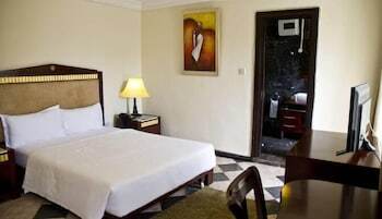 Aparthotel Peach View Hotel And Apartments.