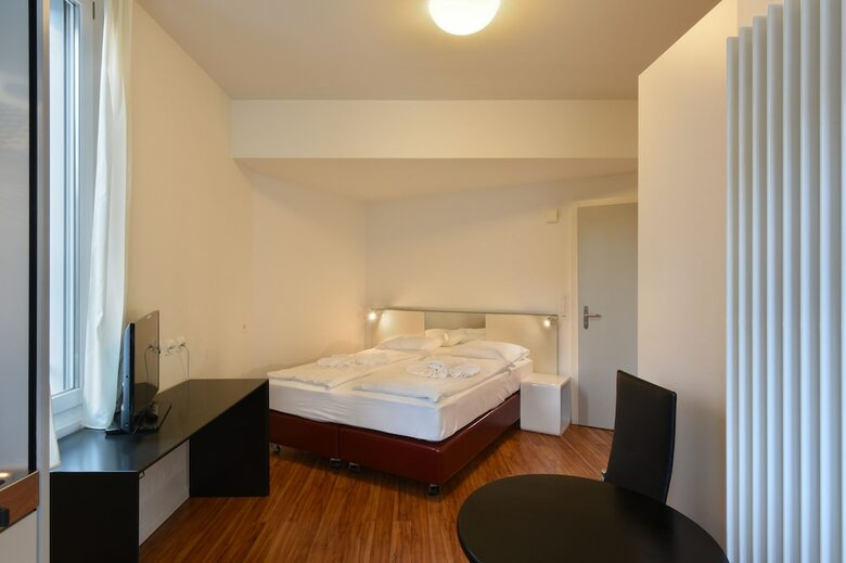 Apartamentos Swiss Star California