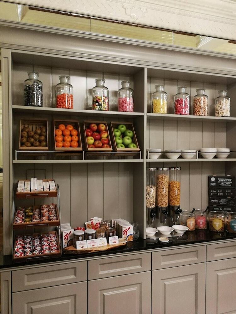Apollofirst Boutique Hotel