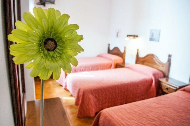 Hotel La Isla Hostal