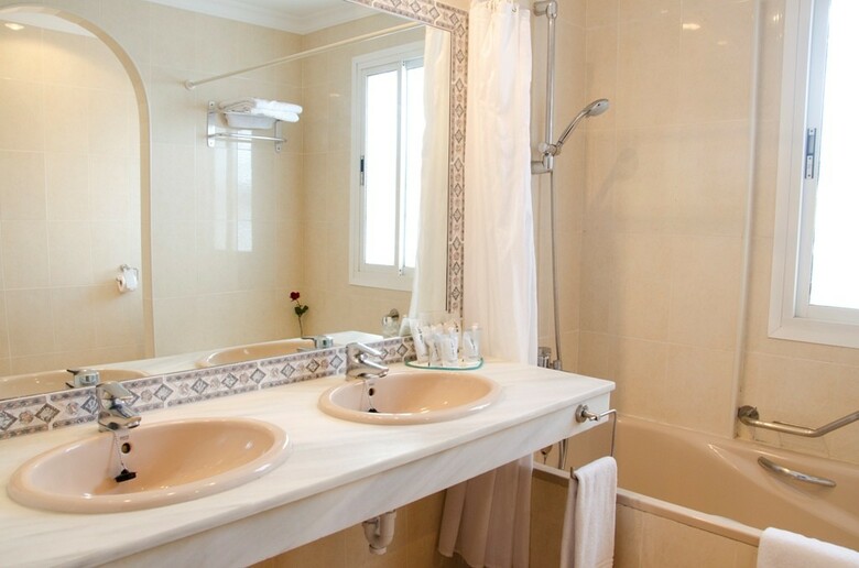 Hotel TRH Para�so