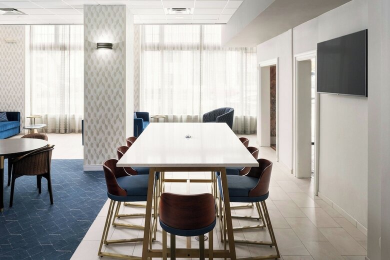 Hotel Courtyard By Marriott St. Petersburg Downtown