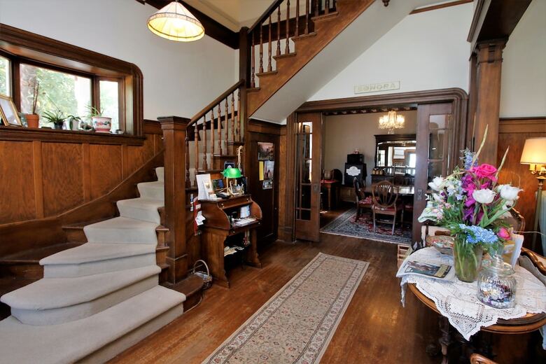 Bed & Breakfast Bradford Place Inn & Gardens