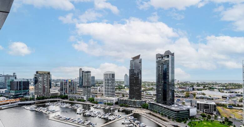 Melbourne Private Apartments - Collins Street Waterfront, Docklands