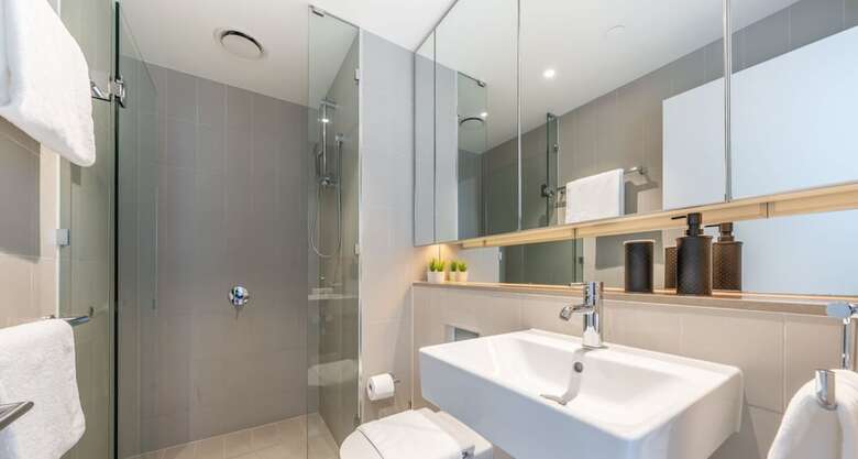 Melbourne Private Apartments - Collins Street Waterfront, Docklands
